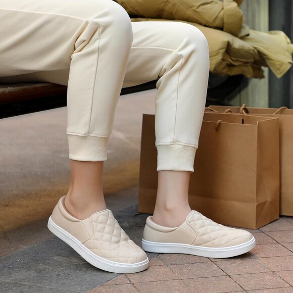 Brand New Women Beige White Faux Leather STQ Loafers Memory Foam Slip On Sneaker - Picture 6 of 9